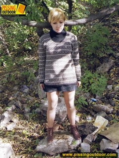 Outdoor pissing on stones - N