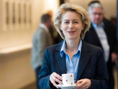 Ursula von der Leyen - CDU-MILF - N