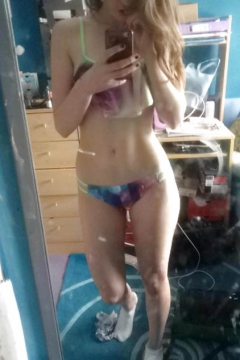 Juicy amateur teen nudes - tight and skinny blonde selfies - N
