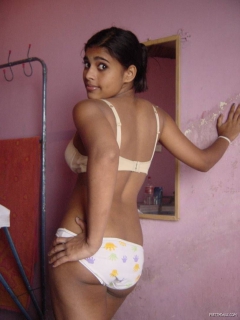 Sexy Sri Lankan Girl - N