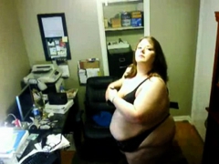 solo-78-ssbbw-showing-off-her-body-on-webcam