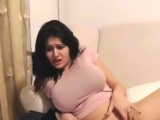 girl holothewisewulff flashing boobs on live webcam