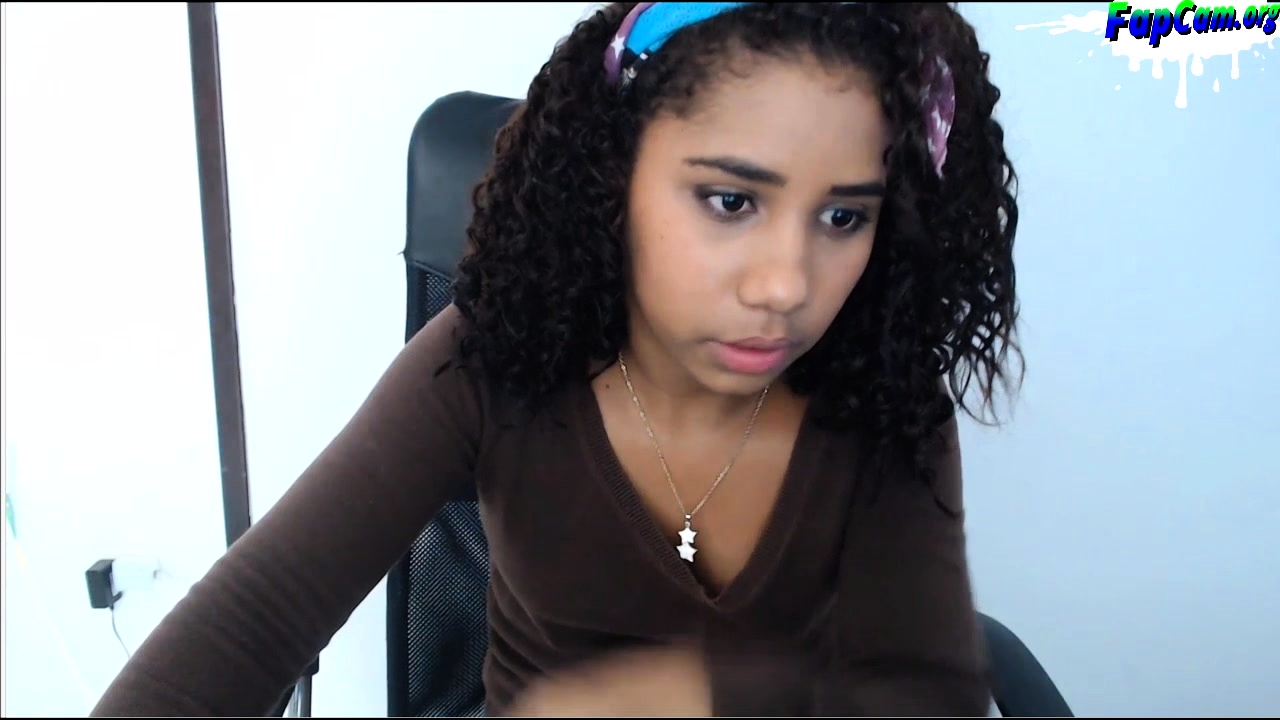 Super Cute Curly Black Amateur Teen Stripping And Twerking at DrTuber