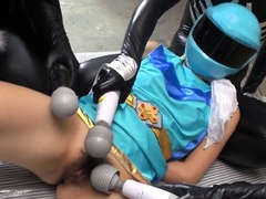 Japanese cosplayer, Brave Blue is squirting, uncensored