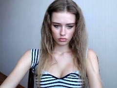 amateur-webcam-teen-masturbates-and-teases